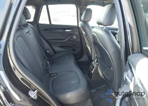 2016 BMW X1 xDrive28I z USA, uszkodzony, nr VIN WBXHT3C37GP889739